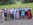 Gruppe mit Dirndl und Lederhosen.